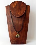 Halskette mit Nashorn Nr. 572 handgefertigt in...